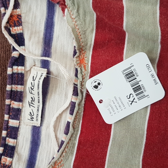 ✨️Sold On MP 💥NWT - Stripey Prep Tee - Size XSmall - Picture 3 of 7